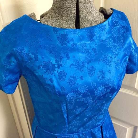 VINTAGE blue BROCADE dress! 💙 - Picture 2 of 5